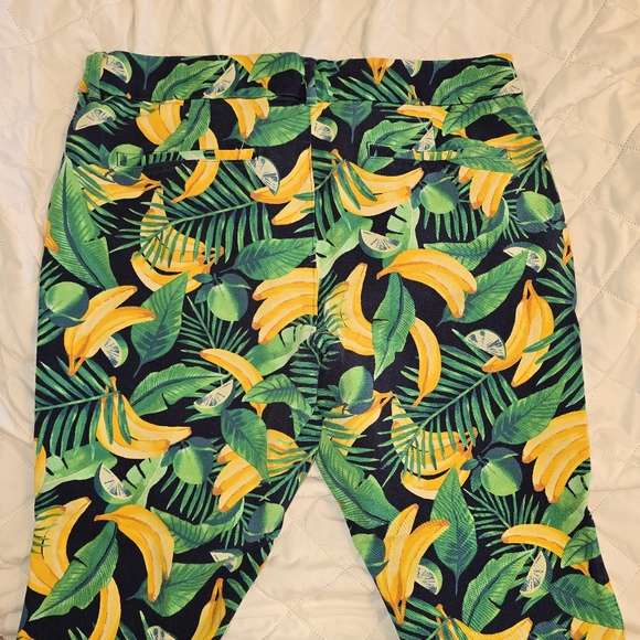 Tropical Banana Pixie Ankle Old Navy Pants Green Size 16 - Picture 5 of 6